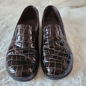 Clarks Bendable Metallic Brown Loafers Womens Sz‎ 6.5